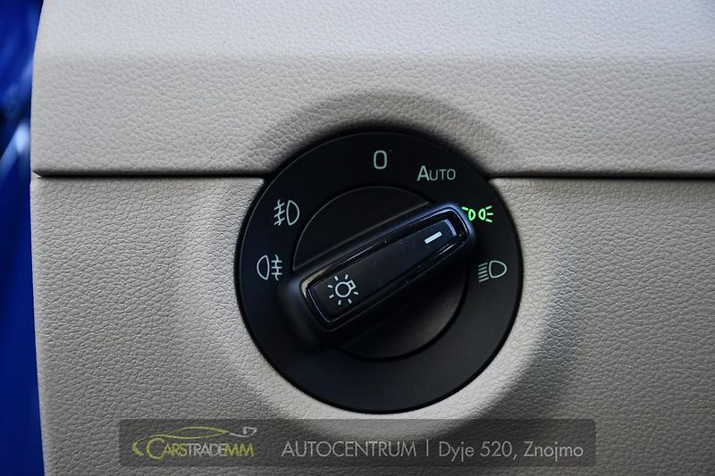Škoda Octavia 1,6TDi STYLE - fotka 29 z 53