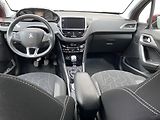 Peugeot 2008 (2018) 1.2 PT, ČR, Allure, park. - náhled 8