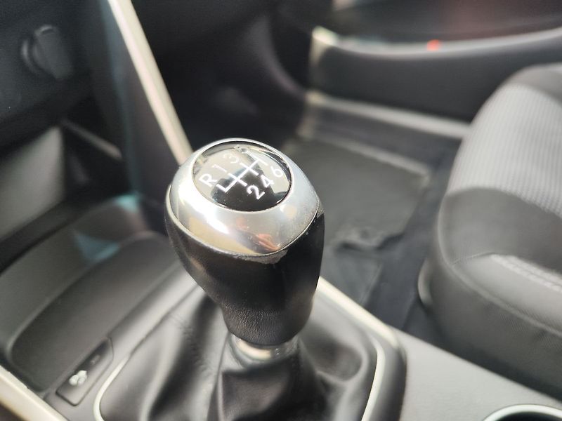 Hyundai i30 1.6 CRDI/81kW - fotka 17 z 24