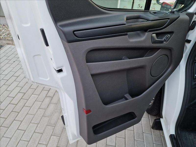 Ford Transit Custom 2.0TDCI Trend L1,ČR,1.Majitel - fotka 32 z 43
