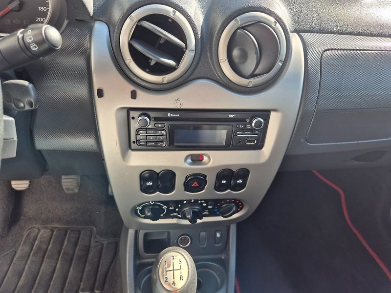Dacia Duster (2013) 1.6 i Rozvody,Serviska - fotka 18 z 29