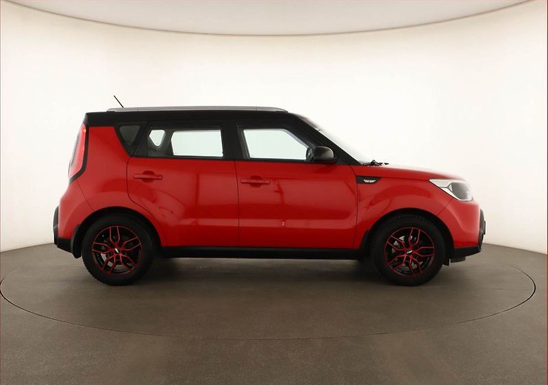 Kia Soul (2015) 1.6 GDI - fotka 6 z 15