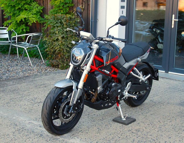 Jawa 42 (2026) 400 Geeny - fotka 10 z 25