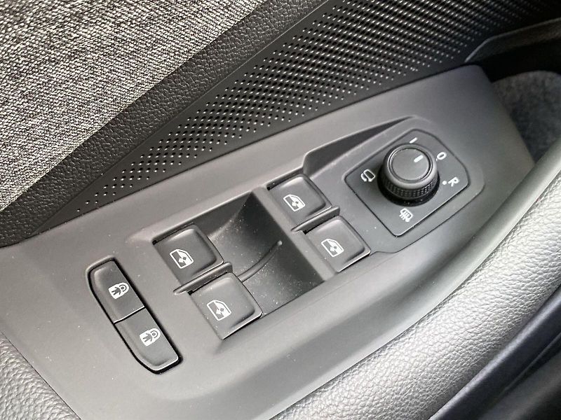 Škoda Superb (2025) Combi 1.5 TSI DSG Selection - fotka 21 z 39