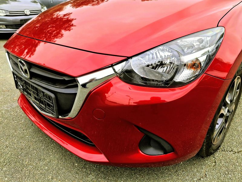 Mazda 2 1.5 benzin Rezervace - fotka 2 z 31