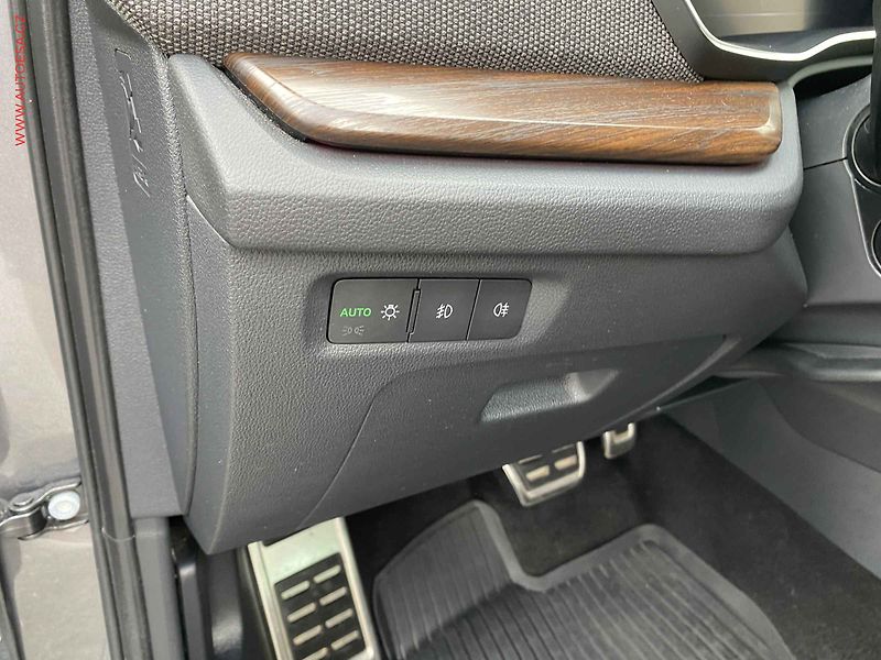Škoda Octavia (2023) 2.0 TSi 4x4, 2.maj,ČR, Scout - fotka 16 z 21