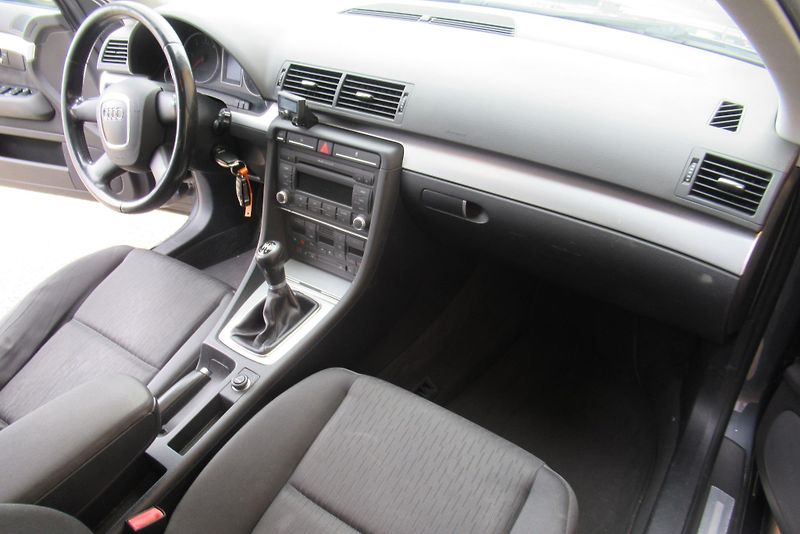 Audi A4 1.9 TDi  AUT. KLIMA  - fotka 11 z 20