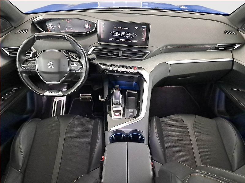 Peugeot 3008 (2022) GT 1.2 PureTech, Automat, Kůže - fotka 8 z 22