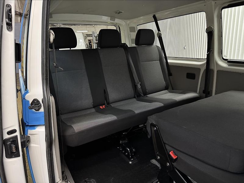Volkswagen Transporter 2.0TDI 110kW KOMBI 8MÍST LONG - fotka 32 z 37