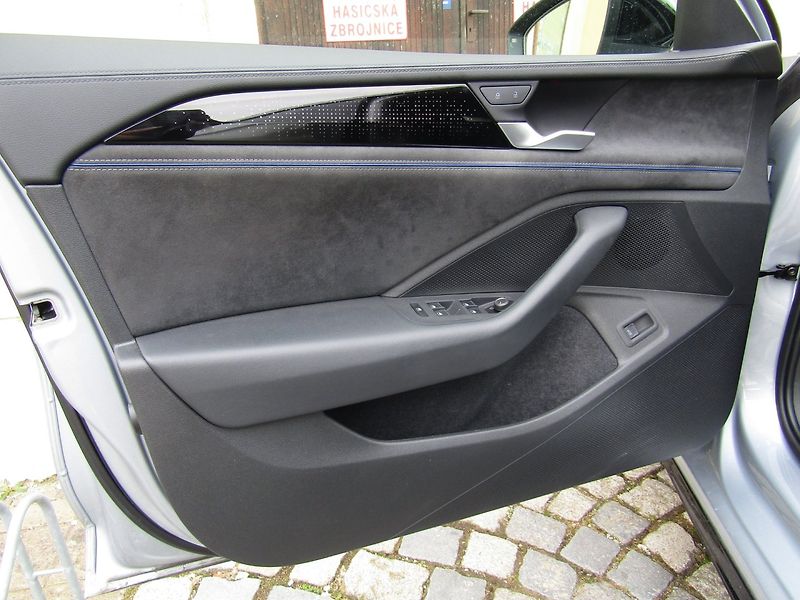 Volkswagen Passat Variant (2024) 2.0 TDI 110kW DSG ACC - fotka 19 z 47