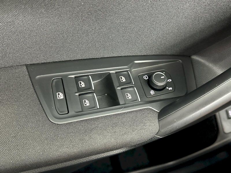 Volkswagen Tiguan Allspace (2022) Life 1.5 TSI 110kW - fotka 25 z 29