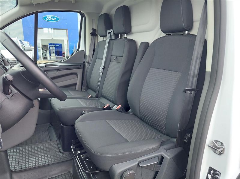 Ford Transit Custom 2,0 EcoBlue Trend L1 DPH - fotka 16 z 26
