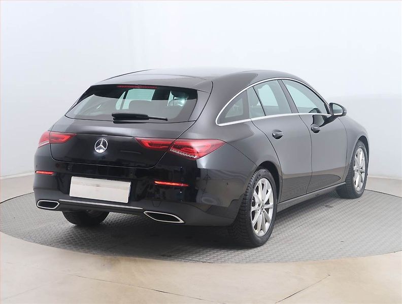 Mercedes-Benz CLA (2020) 180 - fotka 5 z 15
