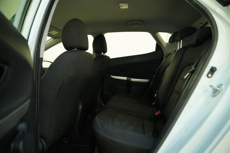 Kia Ceed - fotka 24 z 25