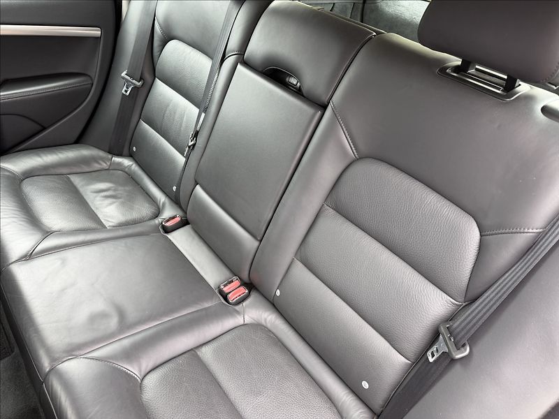 Volvo V70 2.0 D4 Momentum - fotka 19 z 23