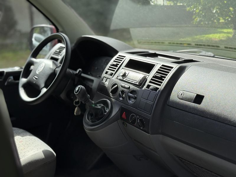 Volkswagen Transporter (2007) T5 1.9 TDi 75kw 9 míst - fotka 12 z 19