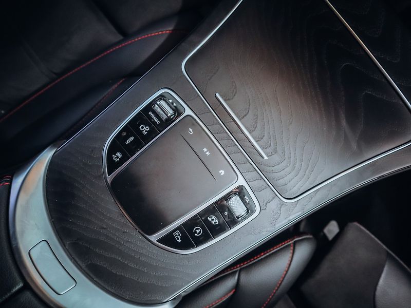 Mercedes-Benz GLC 43 AMG 4MATIC - fotka 22 z 28