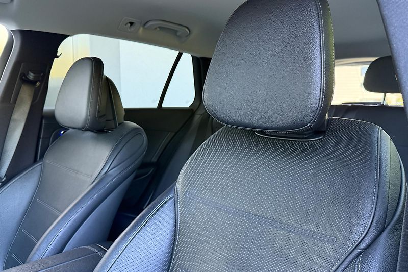 Mercedes-Benz Třídy C (2023) C 220d 4Matic Allterrain - fotka 40 z 125
