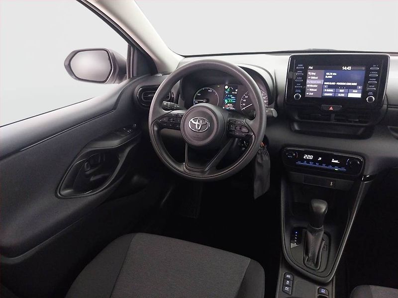 Toyota Yaris (2024) 1.5 Hybrid - fotka 7 z 17