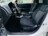 Mitsubishi Outlander 2.4i+HYBRID 4x4 SERVISKA TAŽNÉ - náhled 35