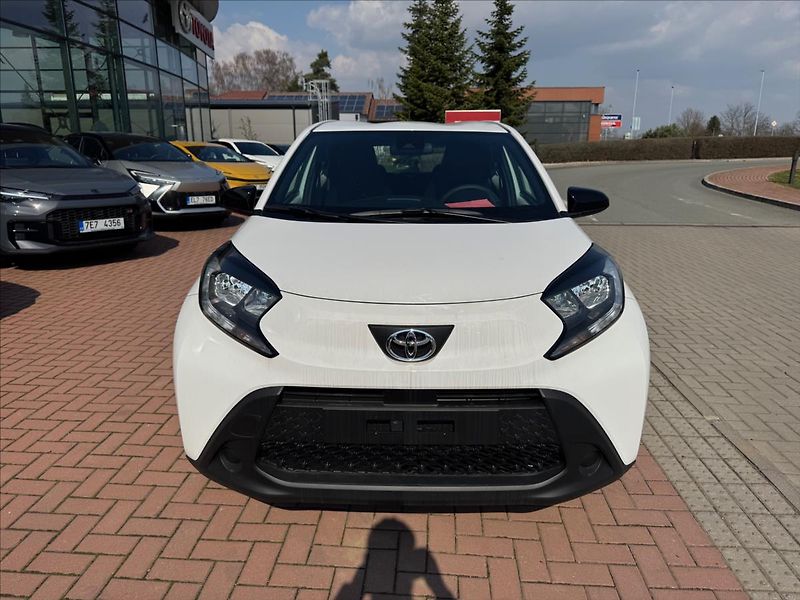 Toyota Aygo (2025) 1,0 5/MT Comfort - fotka 2 z 12
