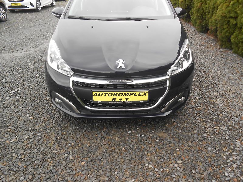 Peugeot 208 NAVI, CHROM, LED, 87TKm - fotka 10 z 37