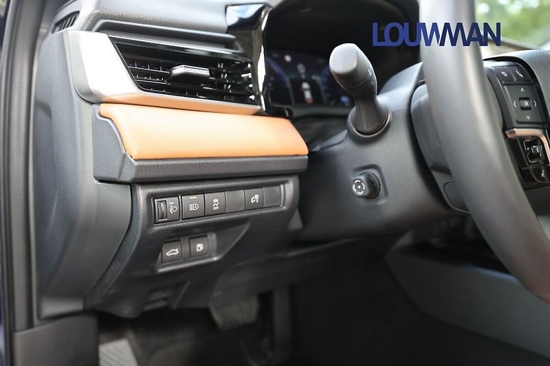 Toyota Camry 2.5  HEV CVT Prestige - fotka 9 z 29