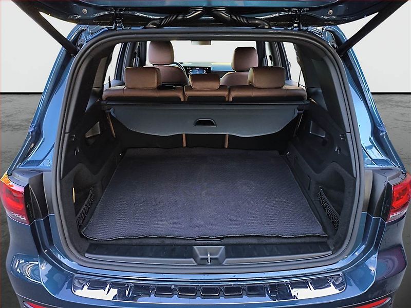 Mercedes-Benz GLB (2023) 200 4MATIC - fotka 14 z 23
