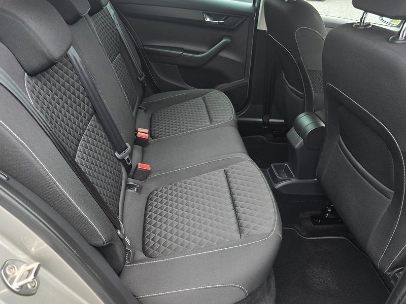 Škoda Fabia 1.2TSI EDITION NEHAVAR!1Majite - fotka 20 z 25