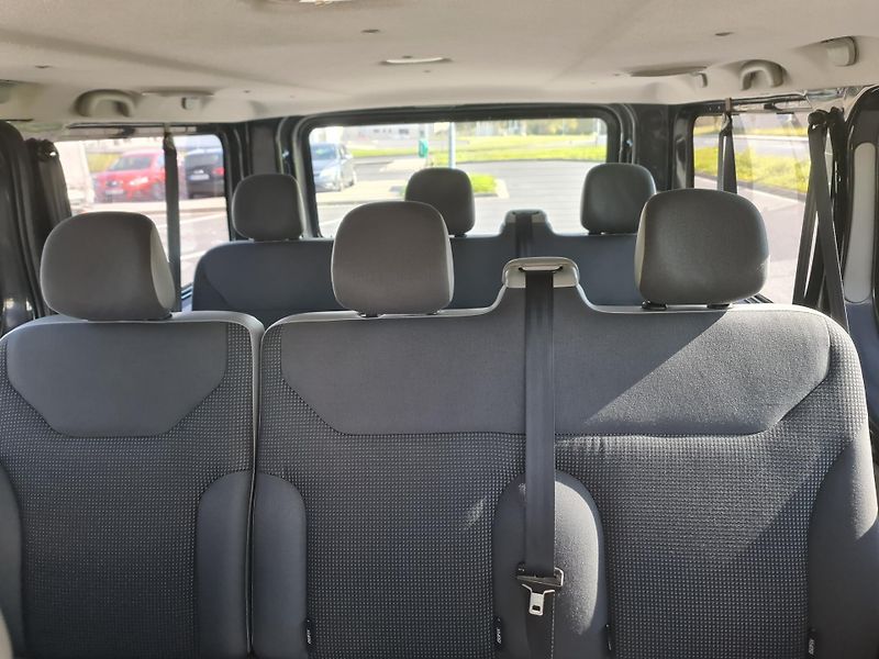 Opel Vivaro (2012) LONG 2.0 CDTi HRADEC KRÁLOVÉ - fotka 54 z 89