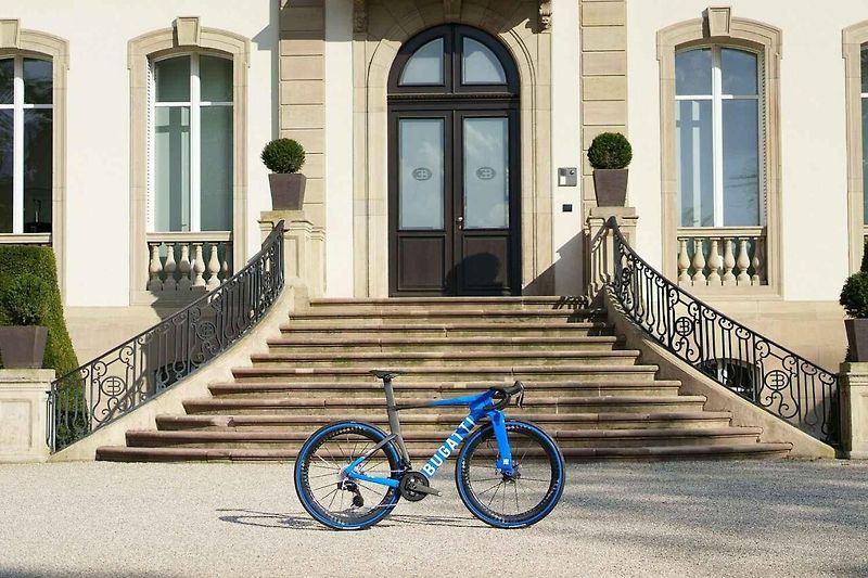 Bugatti Factor One je špičkové jízdní kolo.