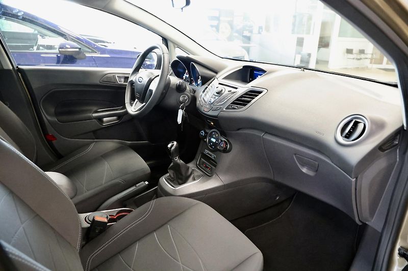 Ford Fiesta (2013) 1.0 59kW Digi Klima 33000KM - fotka 14 z 20