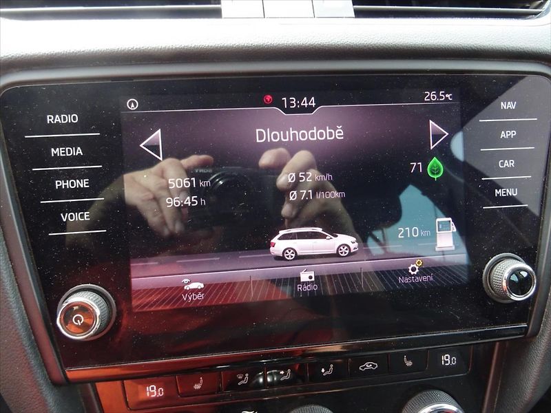 Škoda Octavia 1,5 TSi 110 kW - fotka 19 z 22