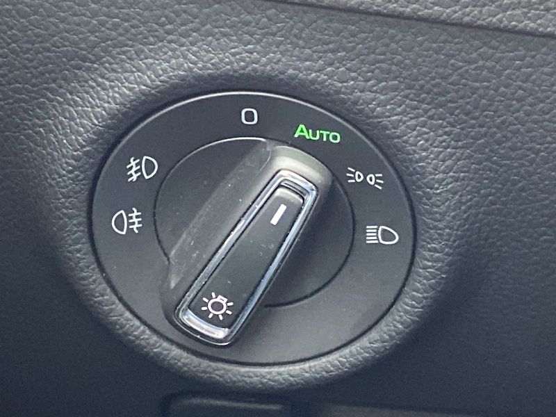 Škoda Superb (2021) 2.0 TDI DSG Style - fotka 23 z 39