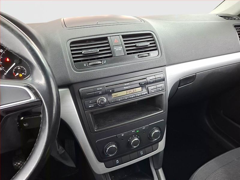 Škoda Yeti (2014) 2.0 TDI, 4X4, Tempomat - fotka 12 z 13