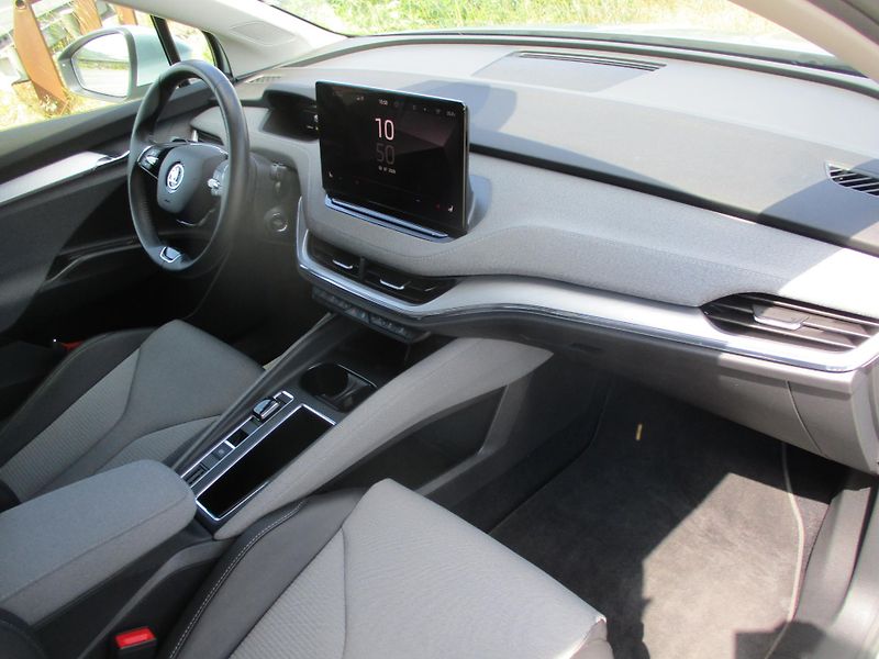 Škoda Enyaq iV 80 LOFT 150kW 82kWh TČ - fotka 29 z 54