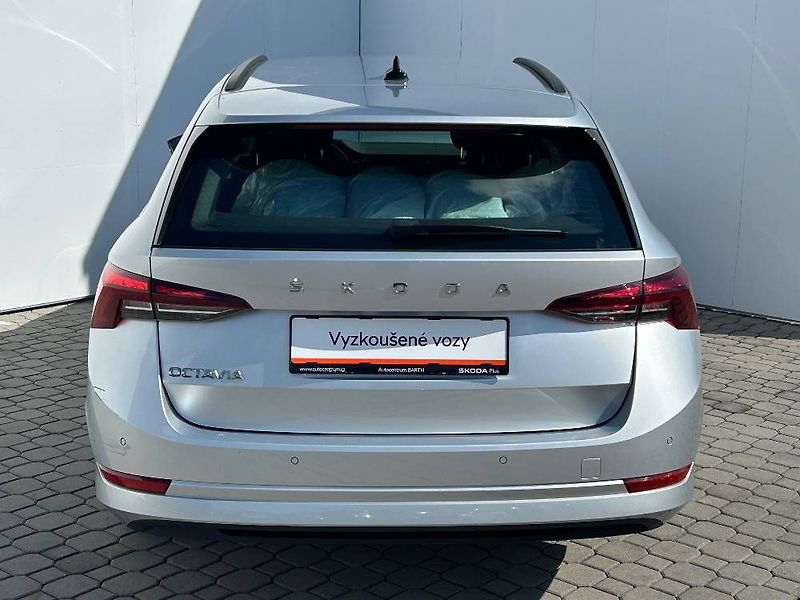 Škoda Octavia Ambition 6MP 2,0TDI - fotka 21 z 23