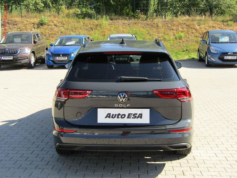 Volkswagen Golf (2022) 1.6TDi, LED, DSG - fotka 5 z 21