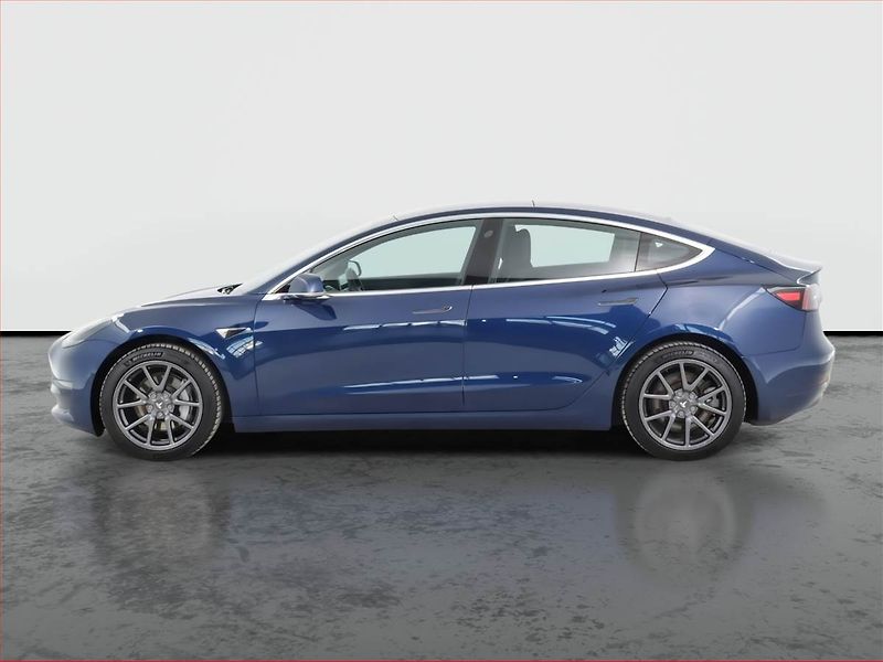 Tesla Model 3 (2019) Long Range RWD 78kWh, SoH 81% - fotka 3 z 22
