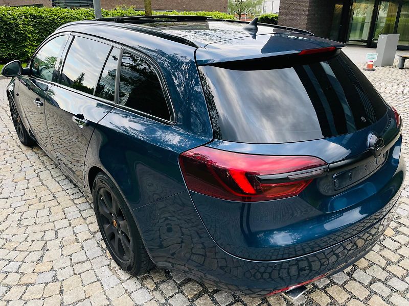 Opel Insignia 2.0CDTi 4x4 AUTOMAT SERVISKA - fotka 17 z 53
