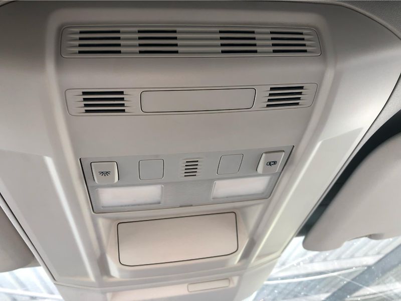 Volkswagen Crafter 2.0 TDI - fotka 23 z 28