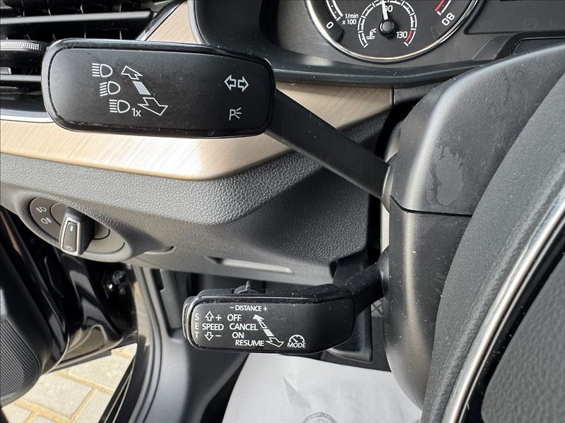 Škoda Scala 1,0 TSI STYLE DPH 1.maj. ČR - fotka 28 z 50