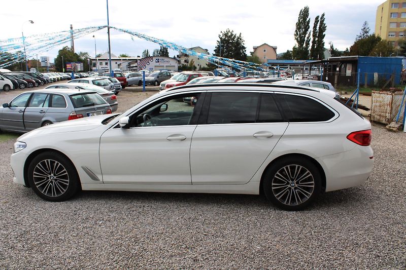 BMW Řada 5 (2019) 520d SPORT X-DRIVE LED KŮŽE - fotka 4 z 18