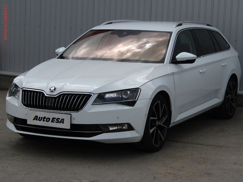 Škoda Superb (2016) 2.0 TDi, Style, TZ, navi - fotka 3 z 23