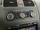 Volkswagen Touran (2015) 1.2 TSI, Serv.kniha, Tempomat - náhled 15