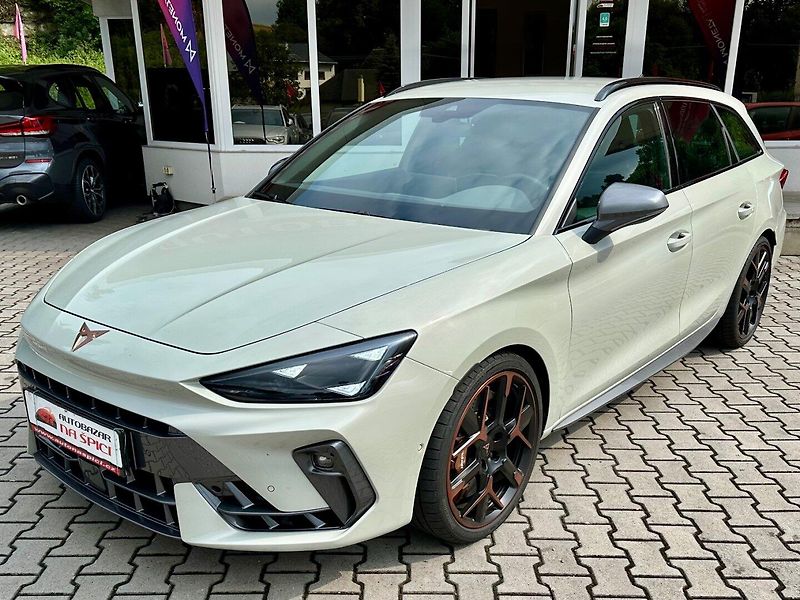 Cupra Leon (2025) VZ 2.0TSI 245kW EXTREME - fotka 4 z 38