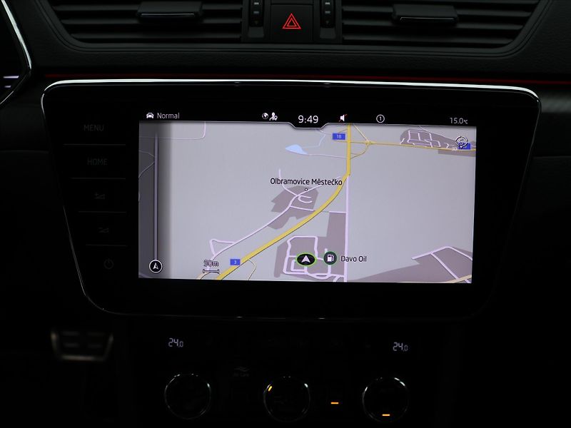 Škoda Superb 2,0 TDI 147kW Sportline DSG DP - fotka 18 z 30
