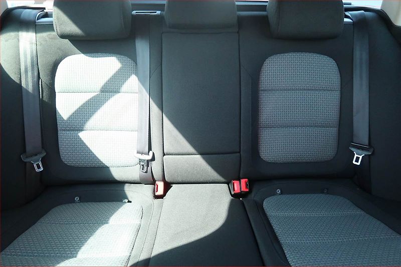 Škoda Superb (2010) 2.0 TDI, Xenony, Tempomat - fotka 10 z 16