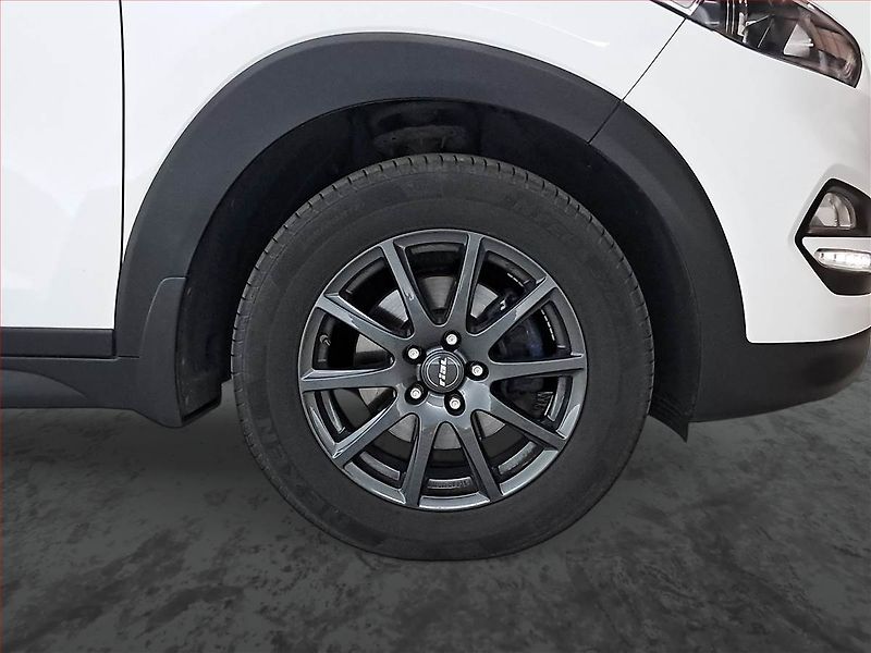 Hyundai Tucson (2016) 1.7 CRDi, Navi, Tempomat - fotka 15 z 21