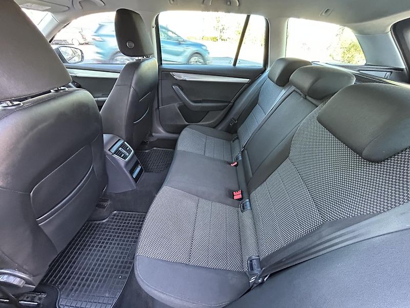 Škoda Octavia (2015) 1.6 TDi 81KW po rozvodech - fotka 25 z 29